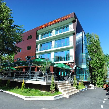 Hotel Zodiac Констанца Экстерьер фото
